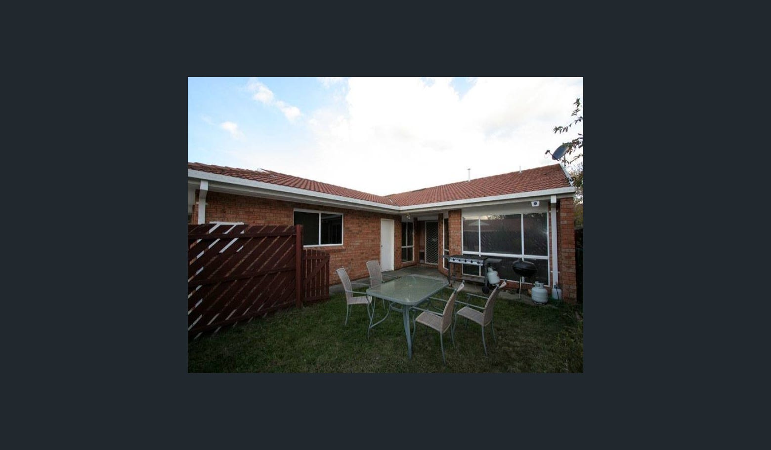 Cosy Gordon Home with Fenced Yard — Friendly Labrador