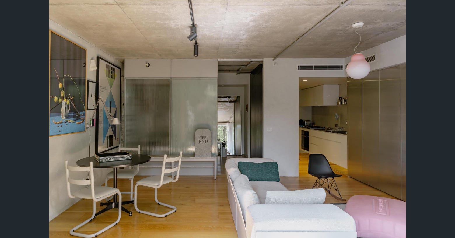 Designer Industrial Loft in Inner Fitzroy, House and Plant Care Only